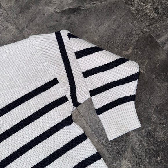 Mango Cropped Quarter Zip Sweatshirt Size Large - Picture 4 of 6